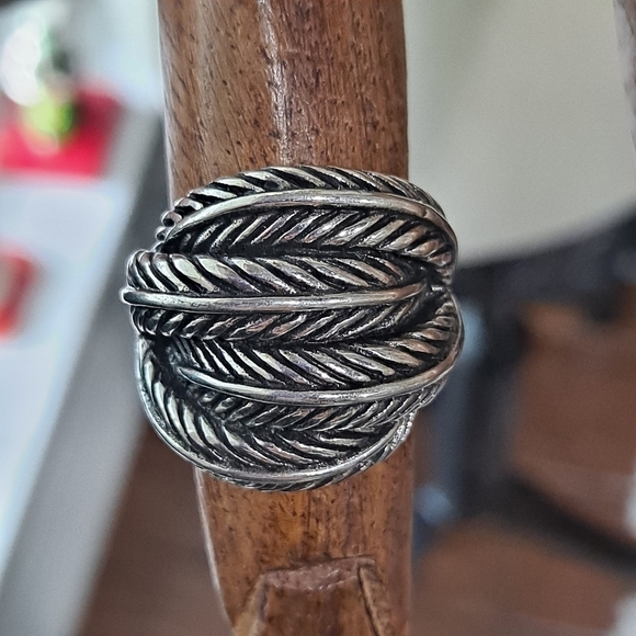 Premier Designs Size 6 Quinn Antique Matte Silver Plated Ring - Picture 7 of 8